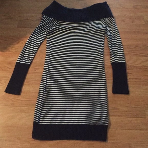 Navy and white sweater dress - Picture 2 of 3